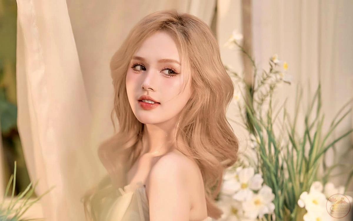 Xoài Non bikini sexy khoe body nóng bỏng khiến fan mê mẩn