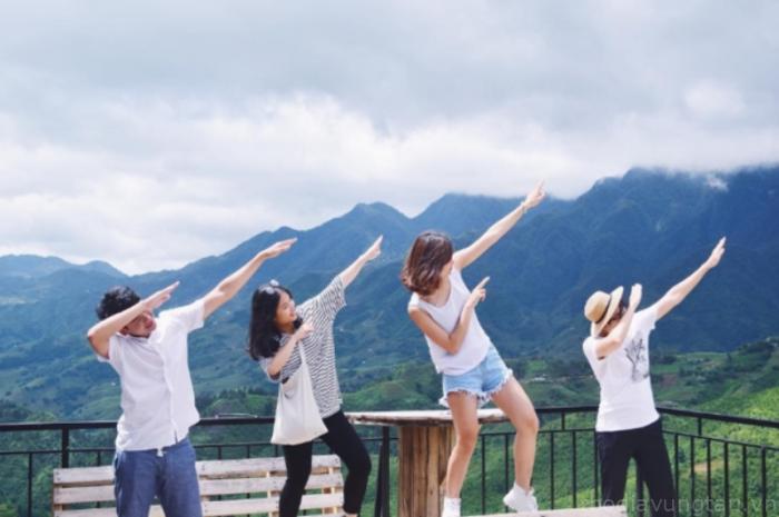 chup anh nhom kieu anh em sieu nhan