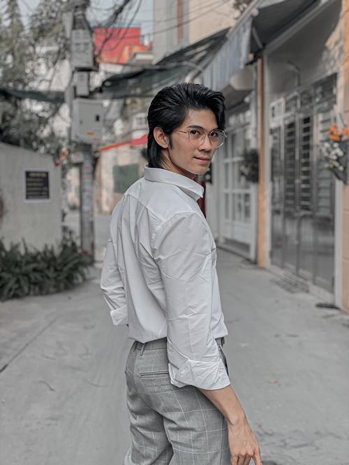 Con đường từ một thợ cắt tóc đến idol triệu view