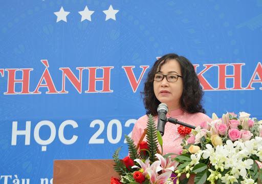 Giám đốc Sở Giáo dục và Đào tạo tỉnh Bà Rịa - Vũng Tàu, cô Trần Thị Ngọc Châu, ảnh: Báo Bà Rịa - Vũng Tàu.