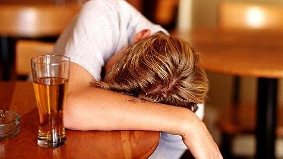 Say xỉn là gì? Cách giải rượu bia hiệu quả