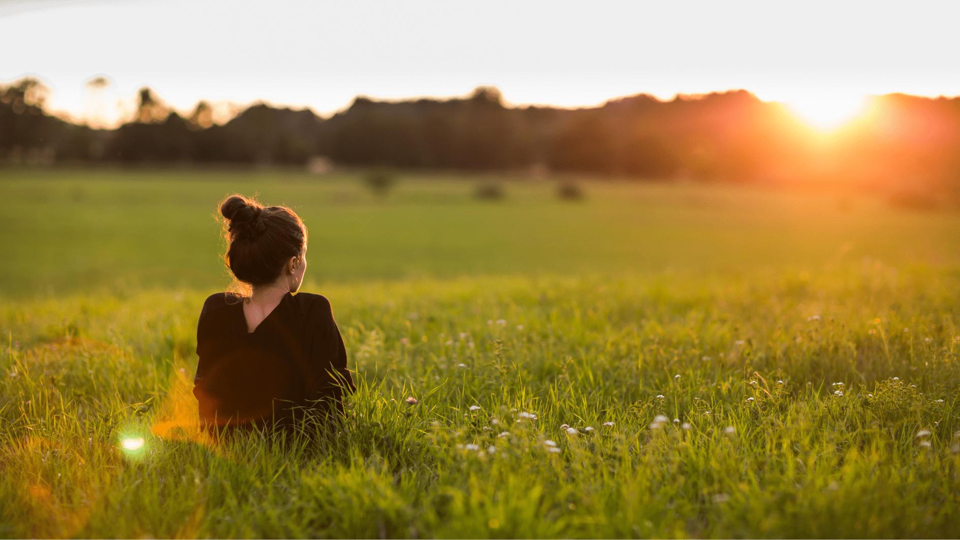 Đừng né tránh nữa, hãy ở lại với nỗi đau 