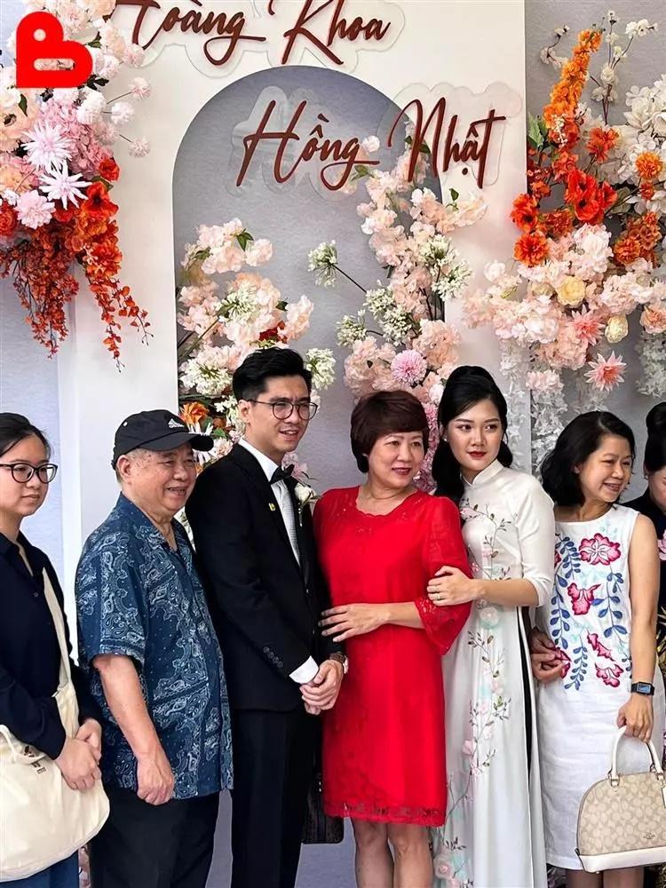 Cô dâu của PewPew lộ diện, nhan sắc thế nào?