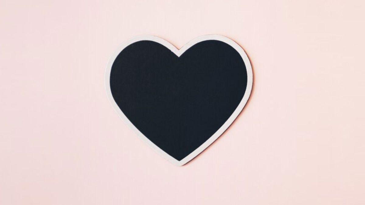Tìm hiểu icon trái tim màu đen