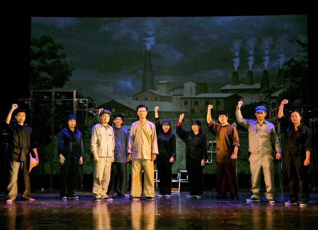 Vở diễn “Di sản mùa xuân” chính thức ra mắt nhân dân thành phố