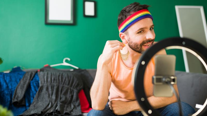 genderfluid-la-gi-thach-thuc-va-co-hoi-doi-voi-nguoi-genderfluid 1