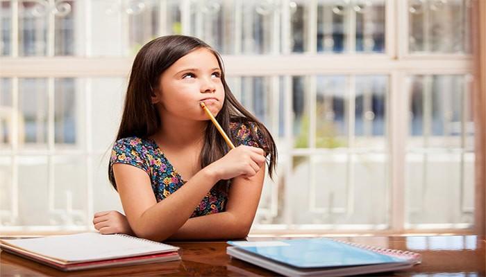 Học sinh luyện mẫu câu cái gì là gì và ai là gì trong Tiếng Việt lớp 2