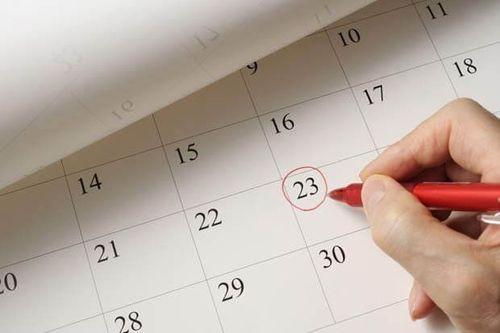 Phụ nữ 42 tuổi mất kinh nguyệt kéo dài nhiều tháng nên làm gì?