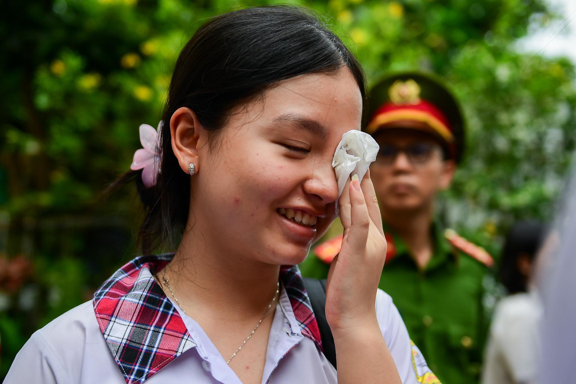 thi vào 10 TPHCM - Nguyễn Huế-9.jpg