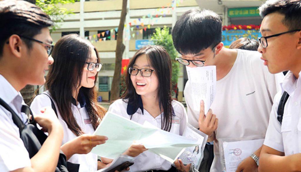 Khối c00 gồm những môn nào? Ngành nào hot nhất năm 2024?