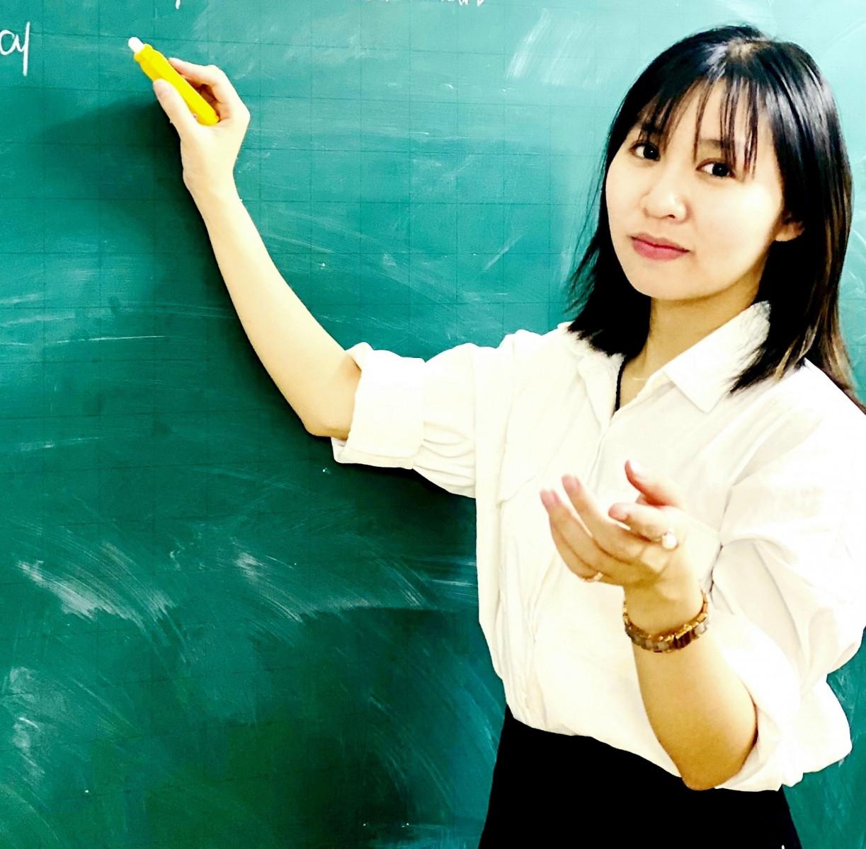 Cô Trình Ánh Ngọc, giáo viên Trường THPT Ban Mai - Hà Đông, Hà Nội