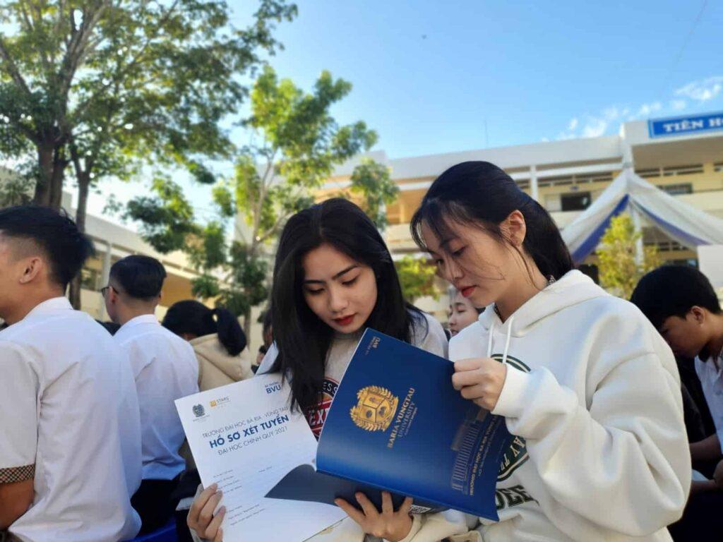 học phí đại học bà rịa vũng tàu