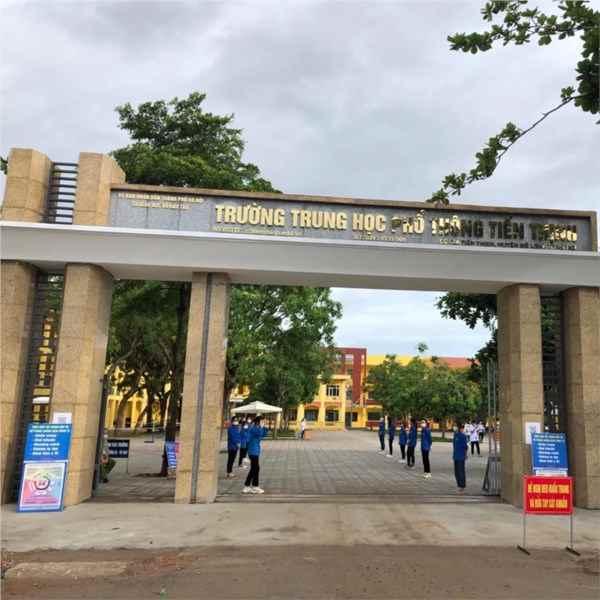 đánh giá Trường THPT Tiến Thịnh có tốt không